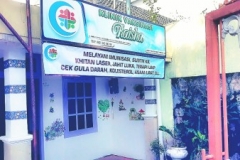 papan nama Klinik Raisha